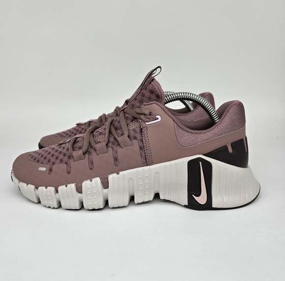 New Nike Free Metcon 5 'Smokey Mauve' Women's Workout Shoes Size 8